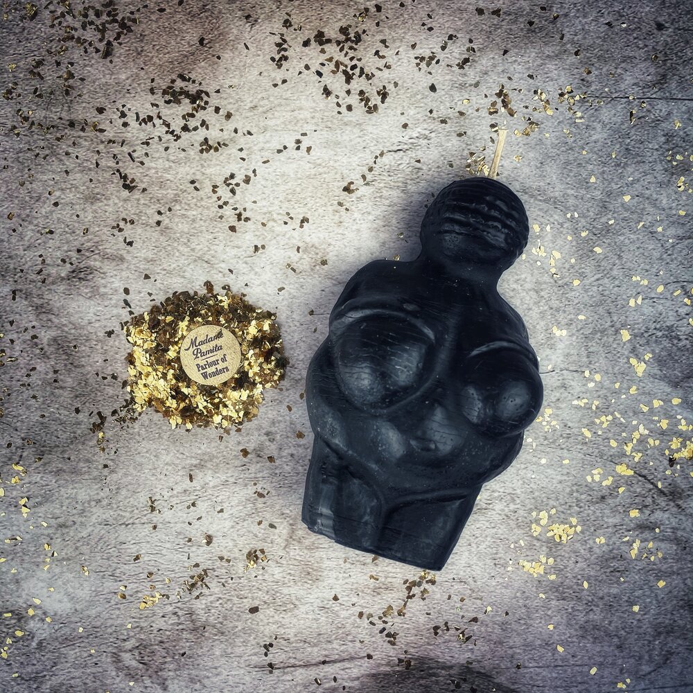 Beeswax Goddess of Willendorf Spell Candle - Feminine Power & Fertility Magic