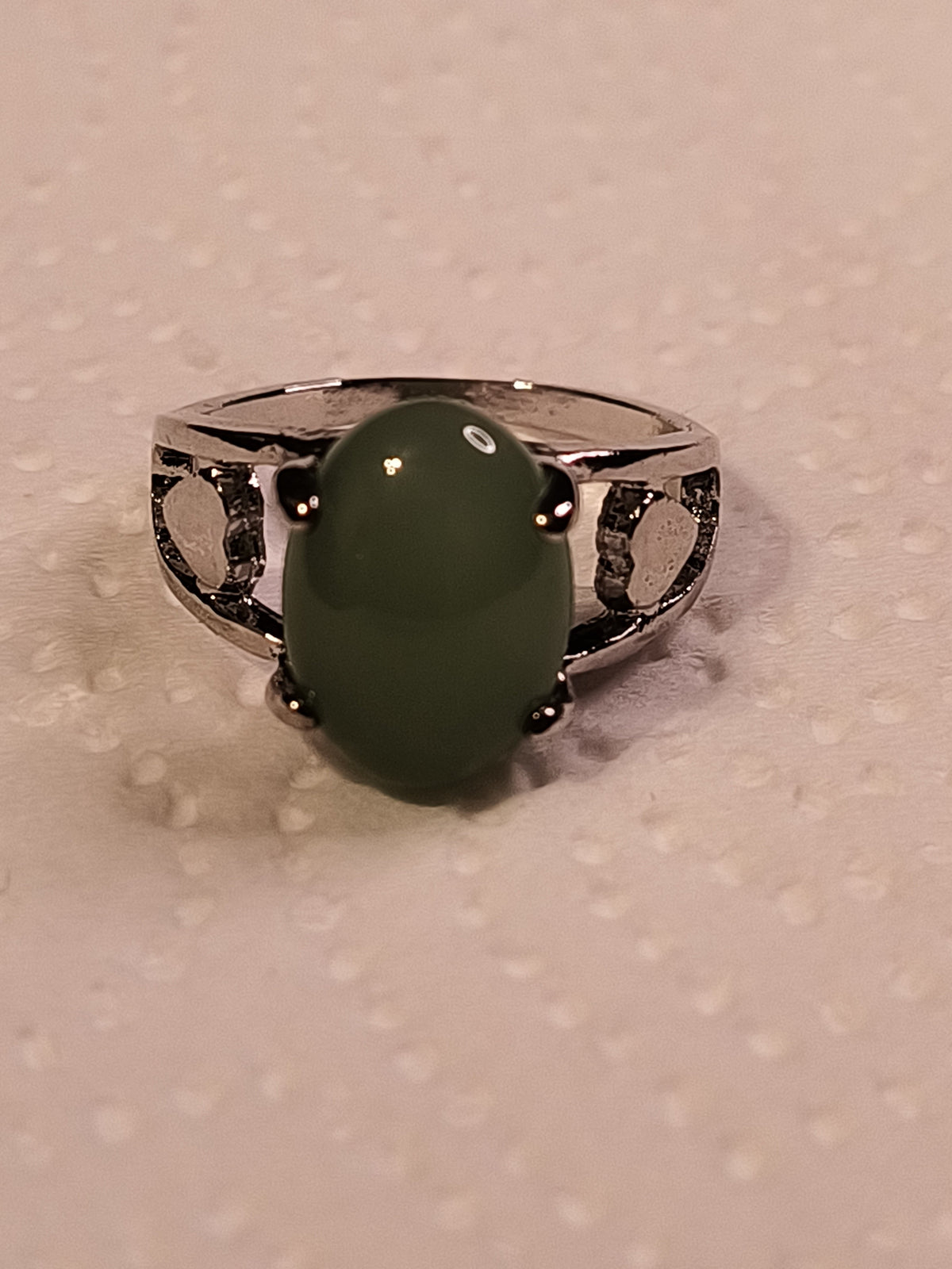Green Chalcedony Ring - Size 9